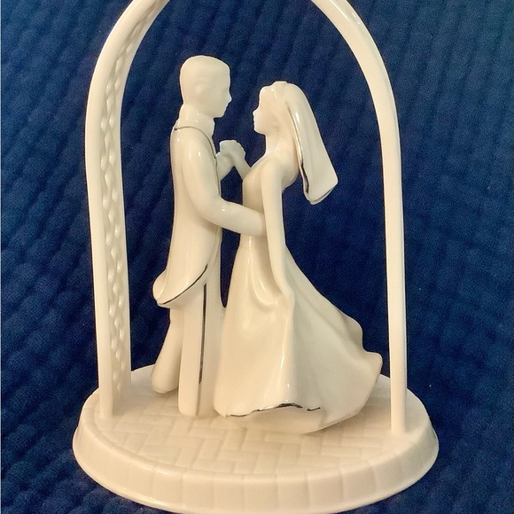 Vintage Lenox Bride And Groom Porcelain Wedding Cake
Topper - Picture 6 of 12
